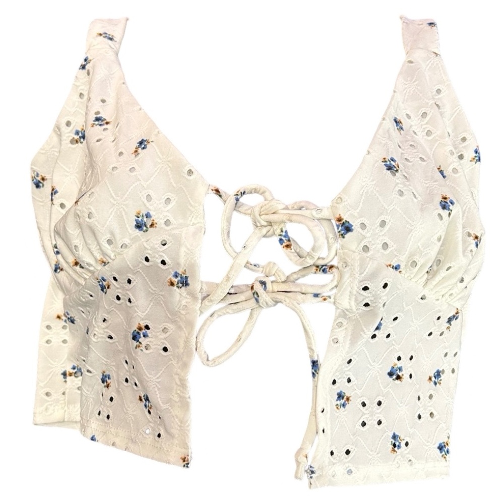 Windsor Women's White and Floral Front Lace Up Top Size Medium